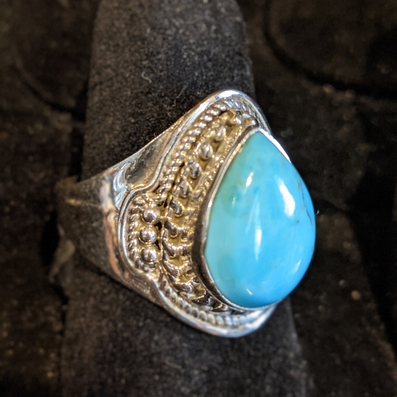 Arizona Mohave Turquoise .925 Silver Ring, size 9 - Picture 6 of 8